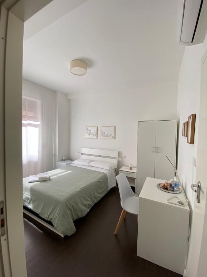 פסקרה Domus Corso Umberto 18 B&B מראה חיצוני תמונה